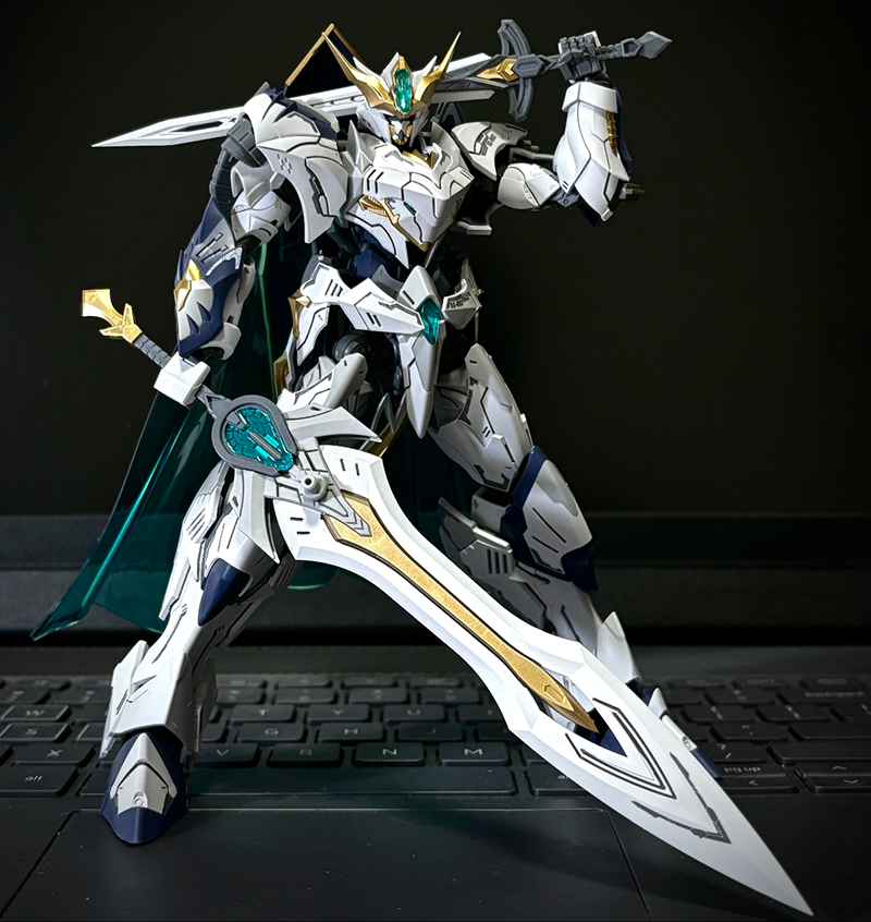 Original Snaa Titan Greatsword - Model Kit Snaa ulasan dan harga